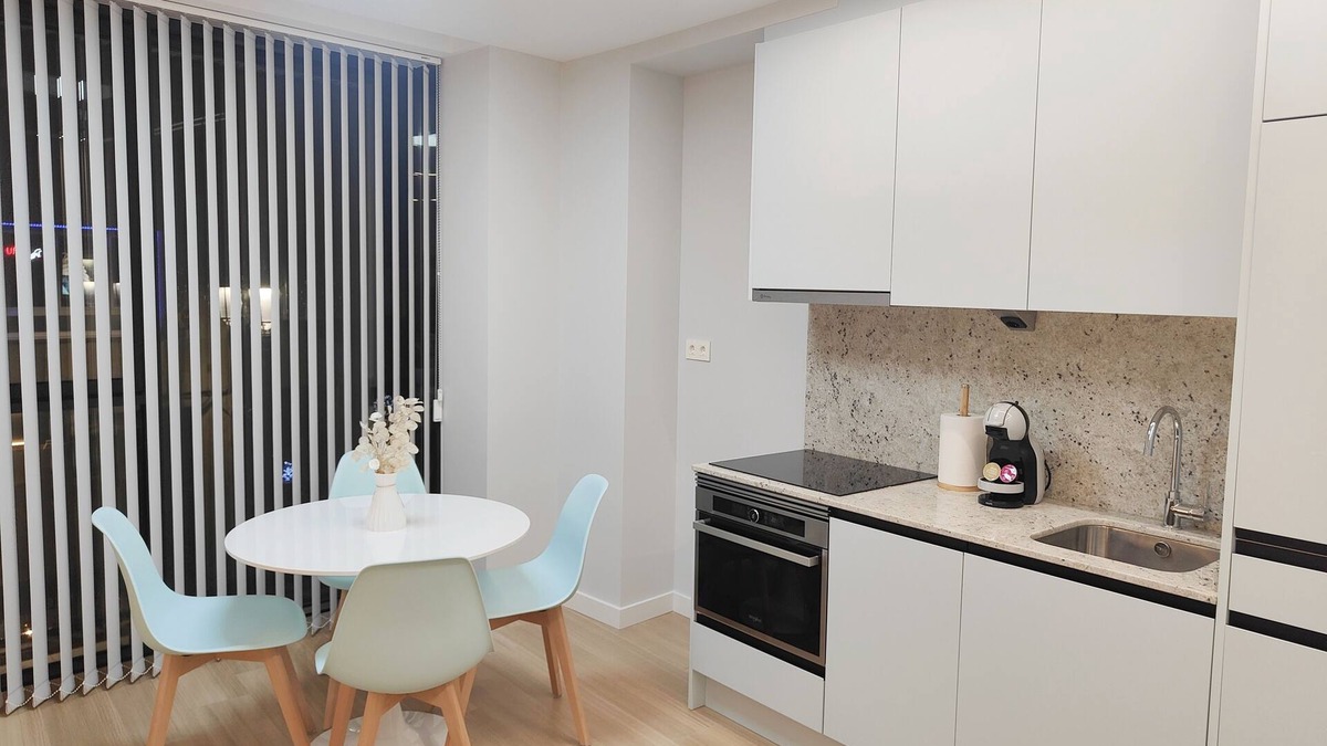 La Corredoria y Ventanielles Apartment | Loft Moderno en el Corazón de Oviedo
