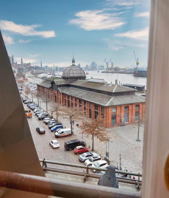 Altonaer Fischmarkt Apartment | LOFT-Panoramablick-HAFEN & ELBE!