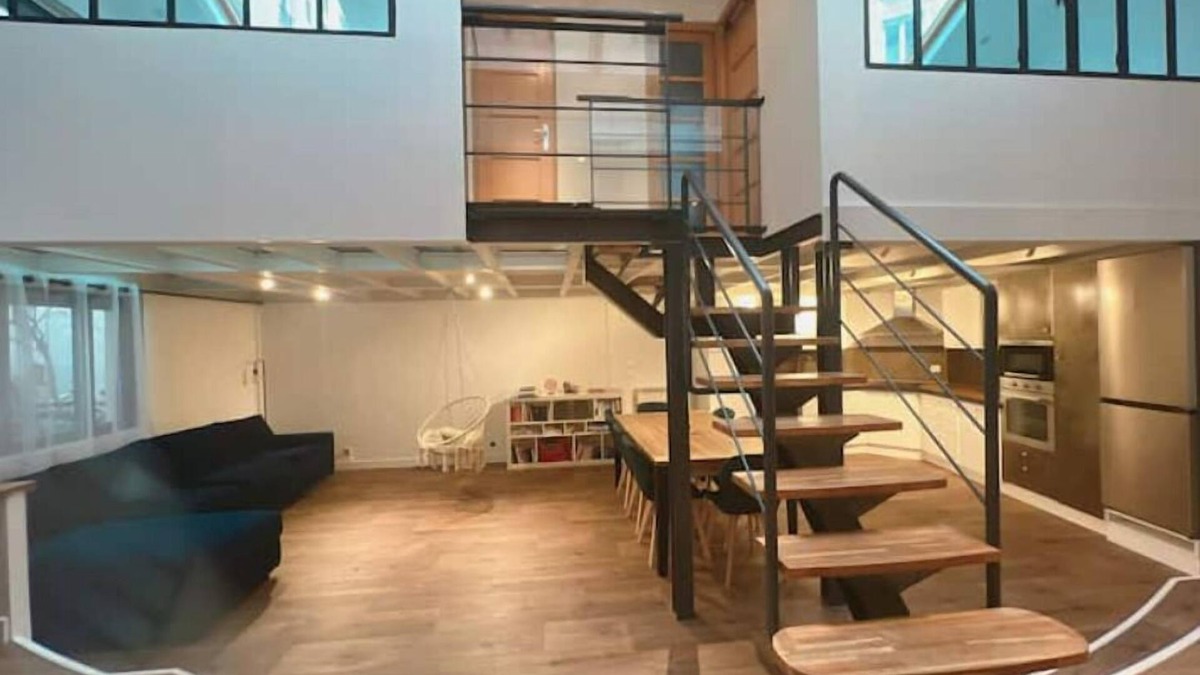Saint-Vincent-de-Paul Apartment | Loft Parisien Élégant - Paris 10ème