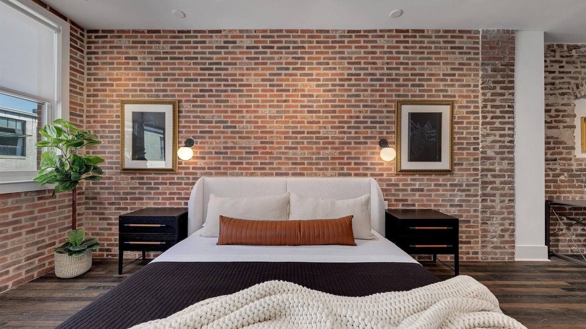 Castleberry Hill Apartment | Loft Style Spacious Lux Apt 202, sleeps 6