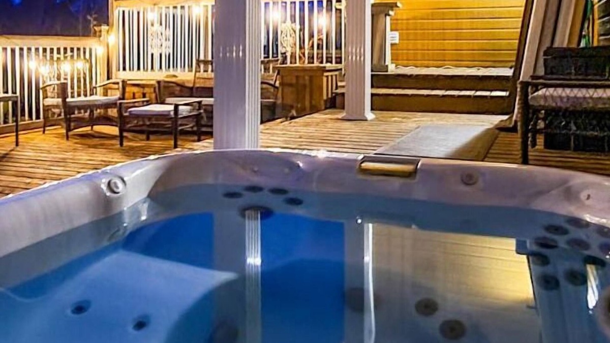 Greater Madawaska Ski Chalet | Loft | Trailhead Lake House