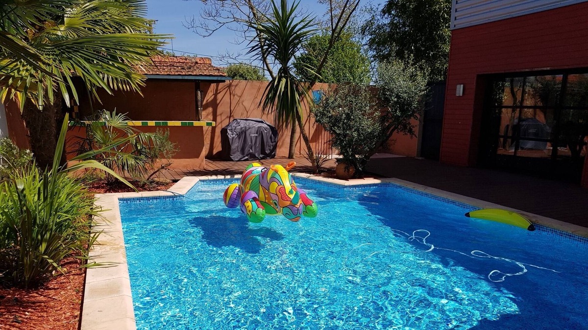 Saint-Meen-le-Grand House | LOFT type house of 550m2
