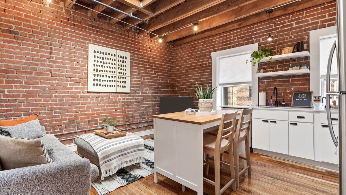Crossroads Arts District Apartment | Loft + Walkable to Downtown + Parking
