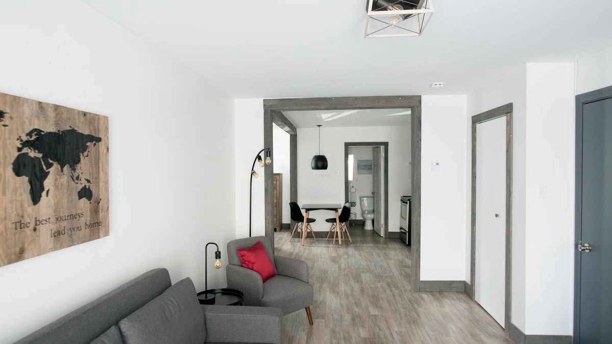 Rouyn-Noranda Apartment | Loft with bed and sofabed in the city centre (Le Court-toit)
