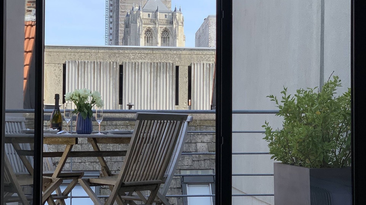 Historisch centrum Apartment | Loft with big terrace on TOP location! City center and great Cathedral view!