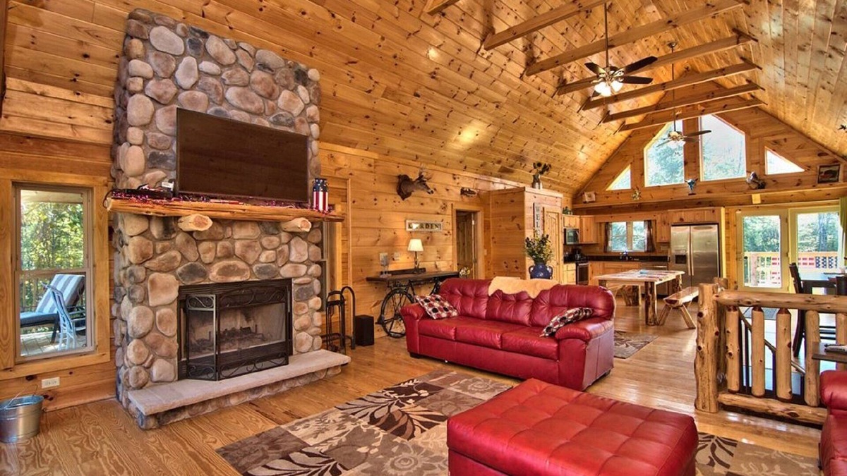 White Haven Cabin | Log Cabin 2 acre borders Lehigh River & Trail - Game room, Bar, Fire Pit, decks