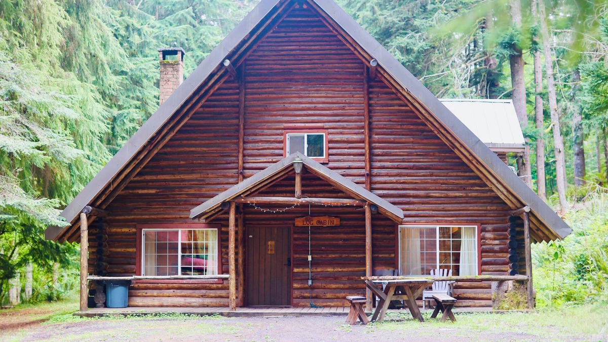 Ashford Cabin | Log Cabin at Rainier Lodge - 0.4 miles from Mt.Rainier