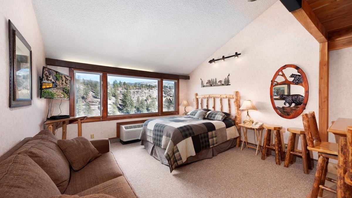 Purgatory Cabin | Log Cabin in the Lodge (#506) | Views, Golf, AC/Pool/Hot Tub - Near Ski