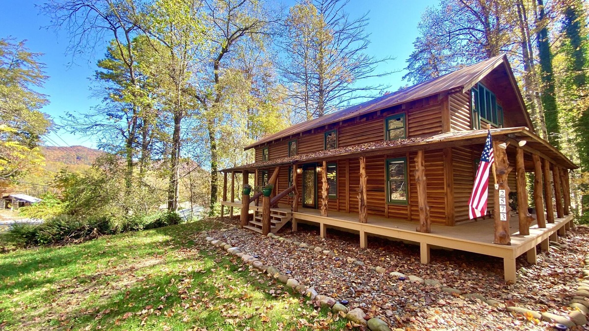 Tiger Cabin | Log Cabin in Tiger, GA
