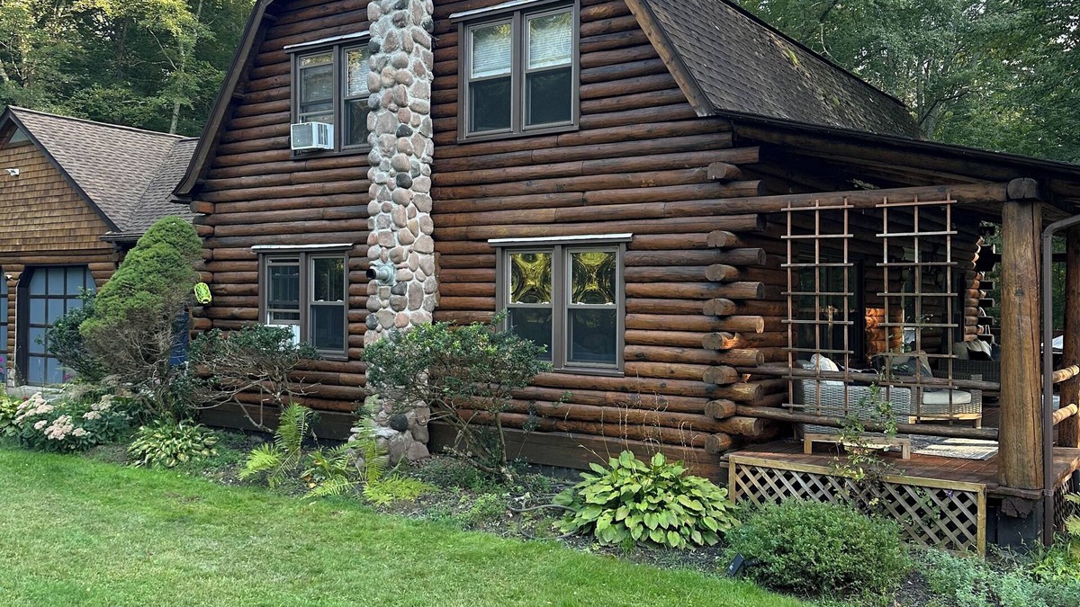 Wallkill Cabin | LOG CABIN IN ZEN FOREST