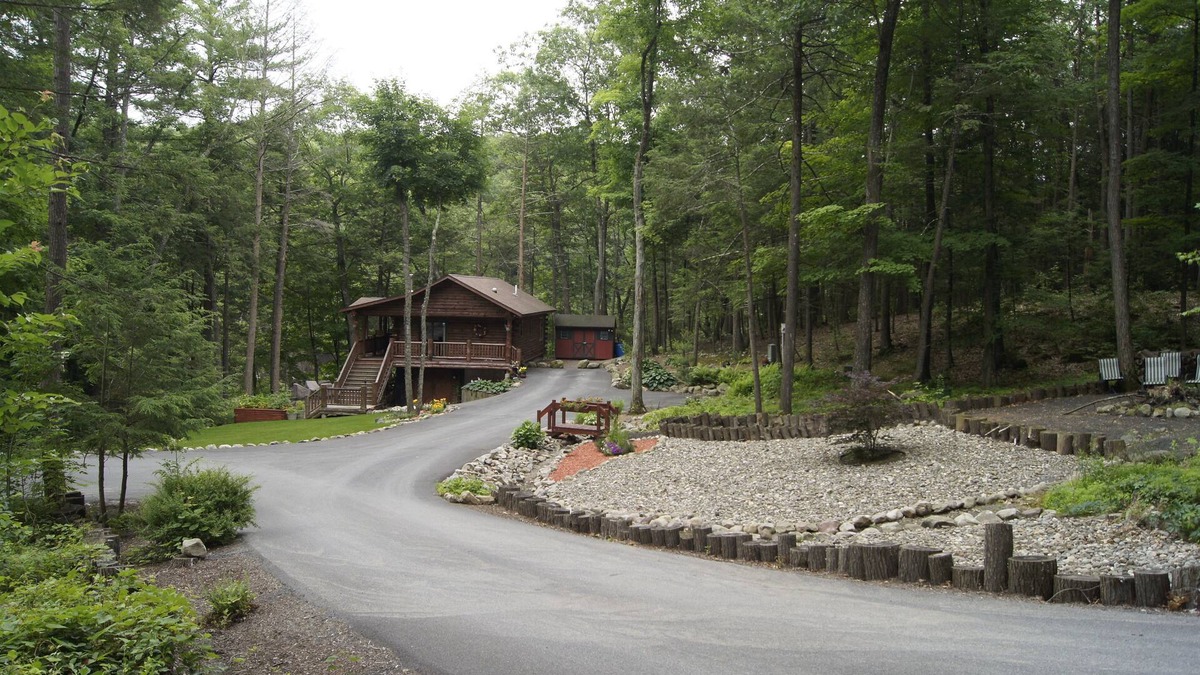 Mount Marion Cabin | Log Cabin Living on the Esopus Creek