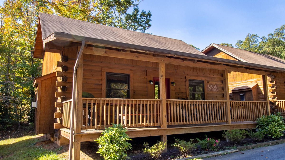 Spotsylvania Cabin | Log Cabin Multi Lvl Twin Wilderness Presidential