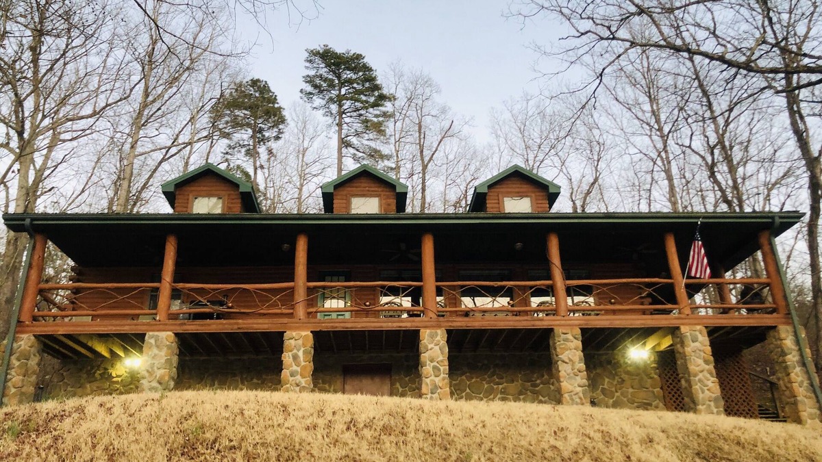 Doniphan Cabin | Log Cabin on the Current River