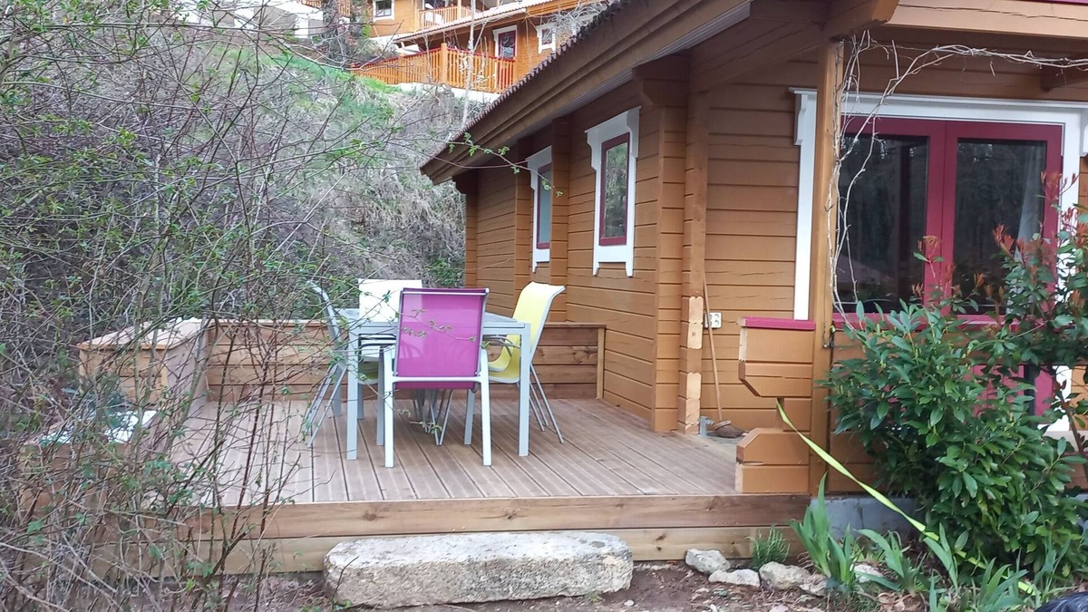 Mauroux Ski Chalet | Log cabin with all comforts