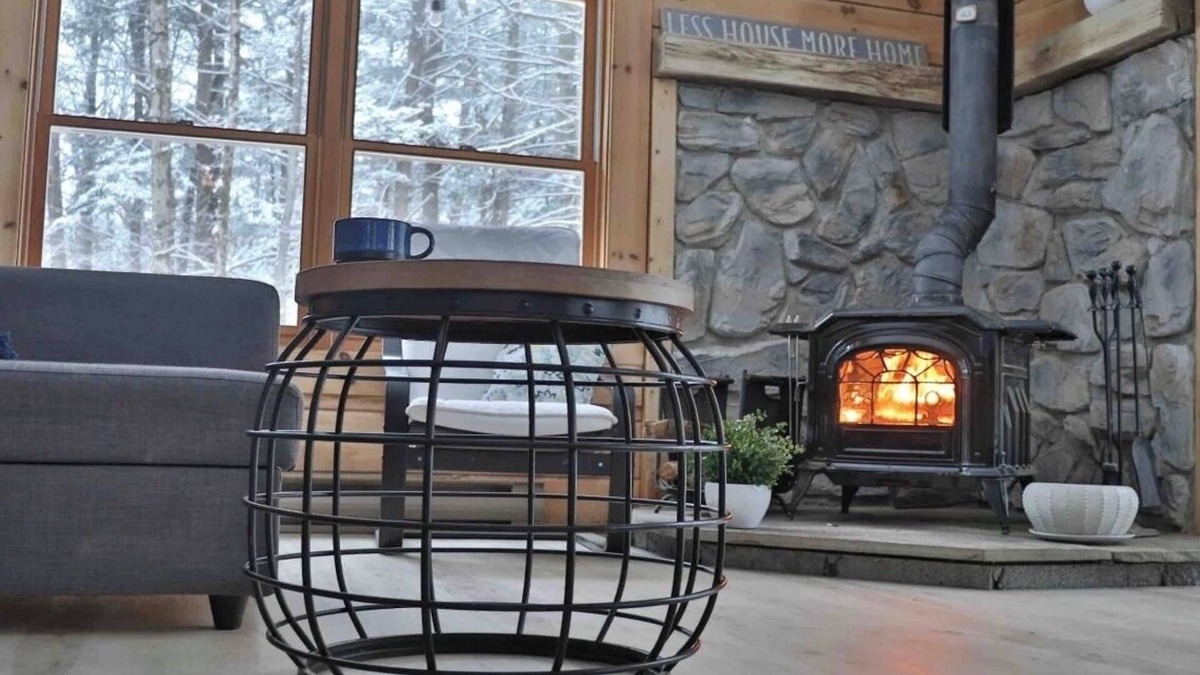 Wallenpaupauk Lake Estates Cabin | Log Cabin with Modern Amenities