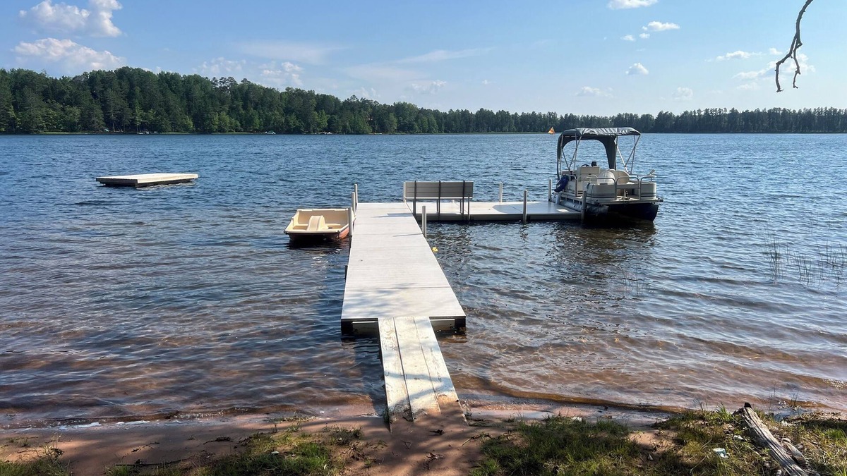 Minong Cabin | Log Cabin with Pontoon, Beautiful Spring Fed Sand Bottom Leader Lake