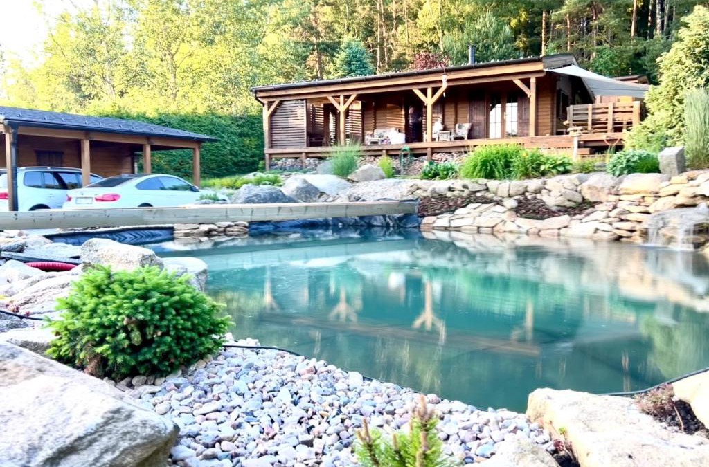 Nova Bystrice Apartment | Log cabins at Iron Rose in Czech Canada
