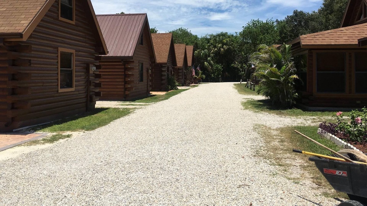 Okeechobee Cabin | Log Cabins at Lake Okeechobee
