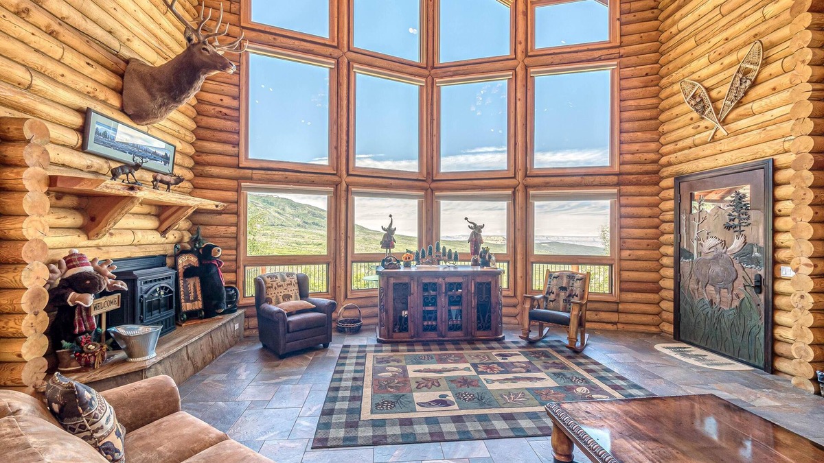 Mesa Cabin | Log Haven 2 BR Cabin-Ski & Bike at Powderhorn Mtn!