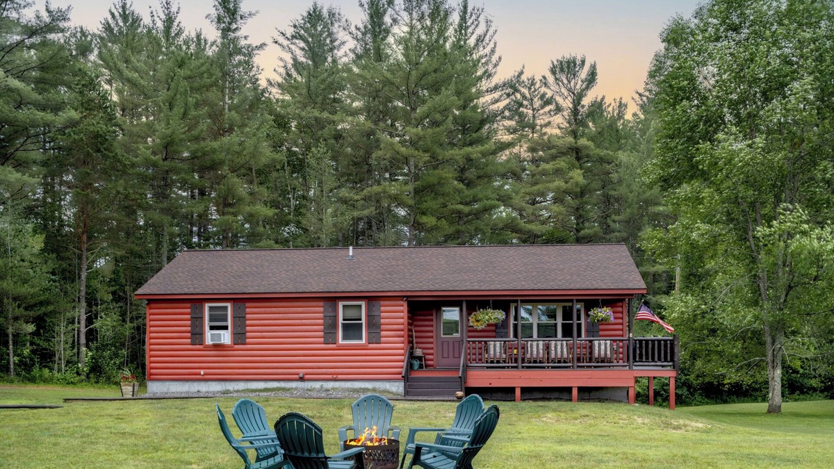 Ray Brook House | Log Haven: private 3 bedroom log cabin, sleeps 6, AC, media room, pet friendly!
