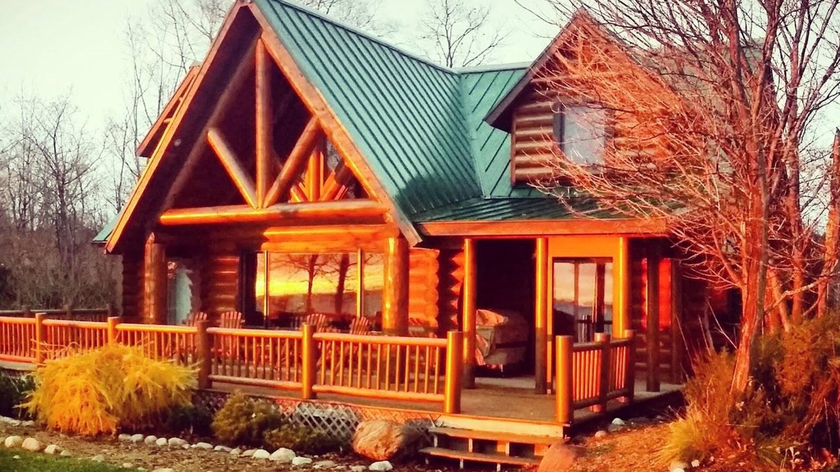 Brevort Cabin | Log Home on Lake Michigan