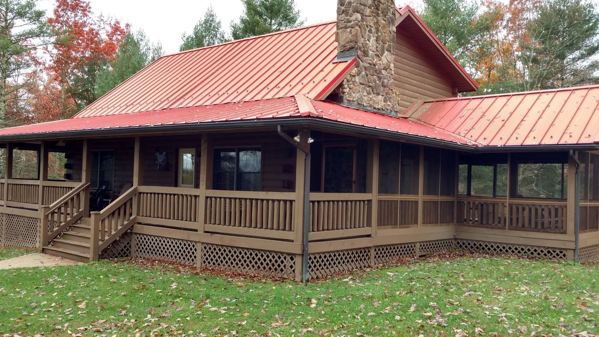 West Augusta House | Log Home Retreat On Picturesque Private Farm
