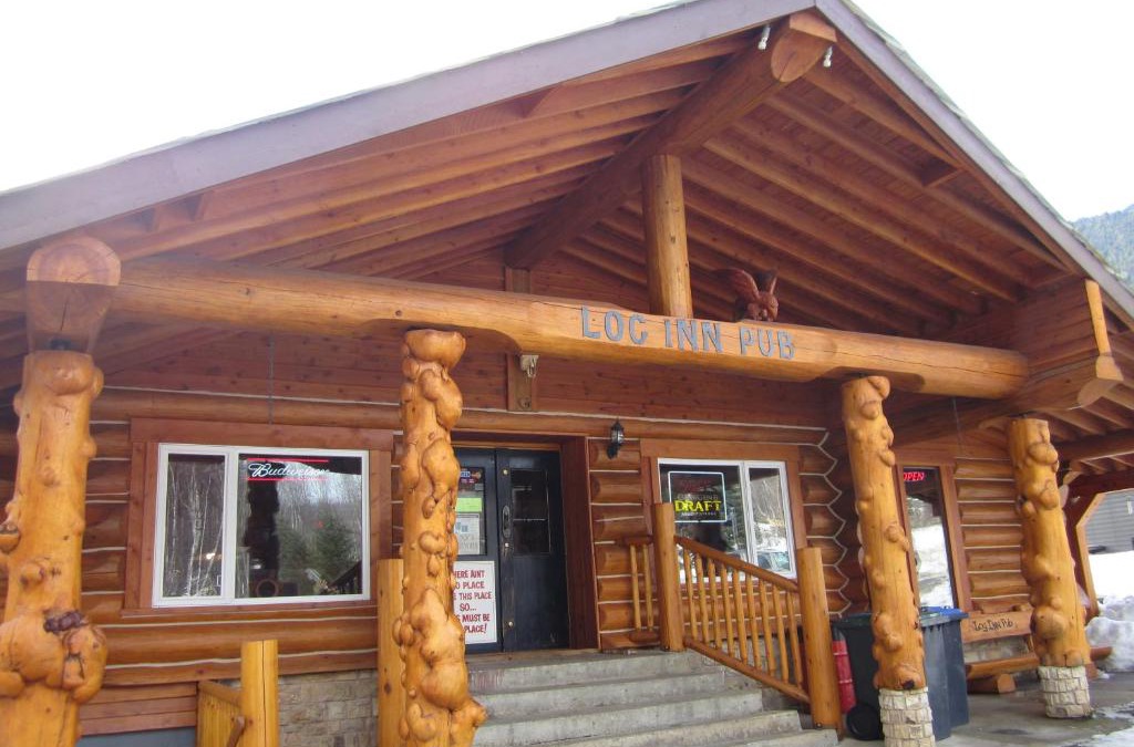 Avola Cabin | Log Inn & Pub