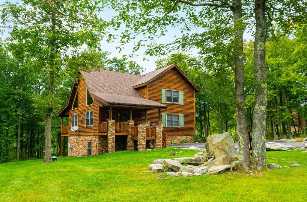 McHenry House | Log Me Inn