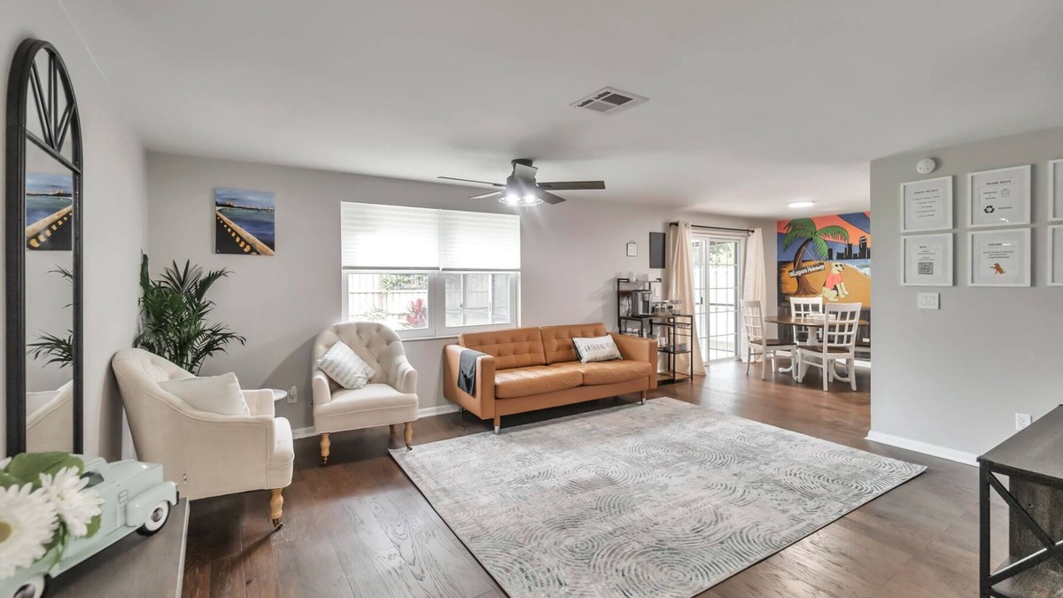 Citrus Park House | Logan's Hideway & Grill, 15 Minutes from Airport