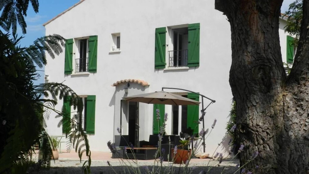 Frejus Cottage | Logement au Bord de la Riviére "la Maison de Gaston"
