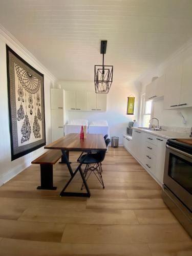 Saint Jean Port Joli Apartment | Logement au Cœur du Village