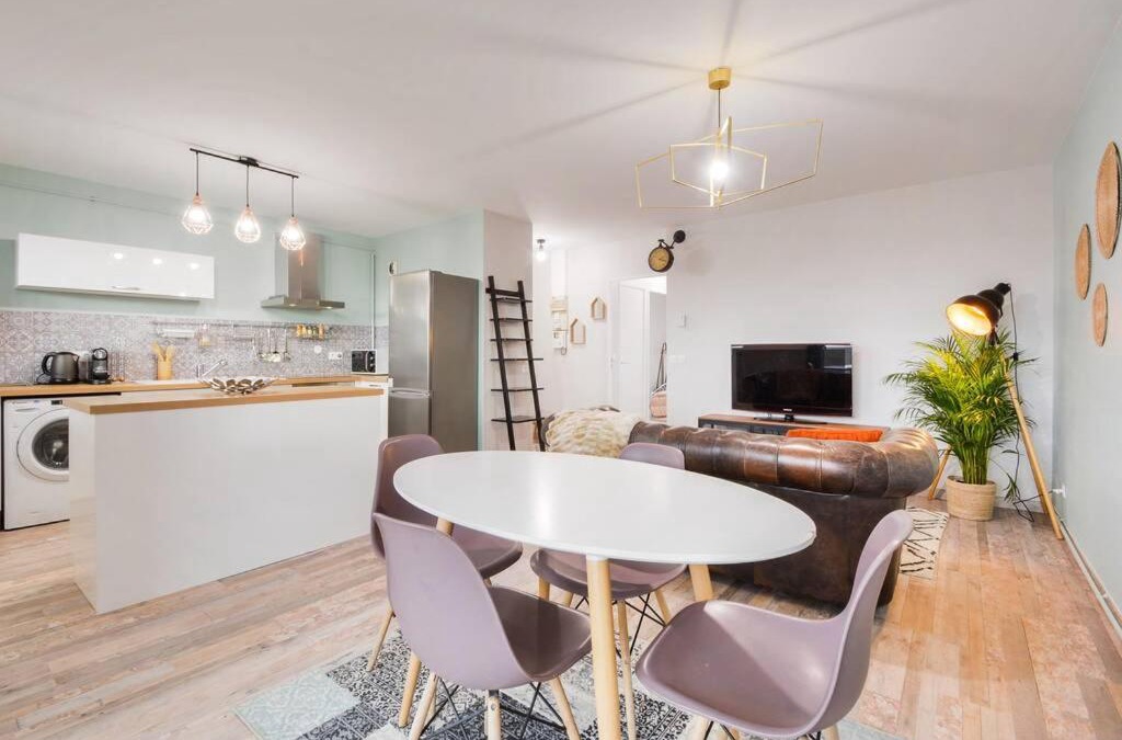 Saint-Max Apartment | Logement avec parking privatif au pied du tram