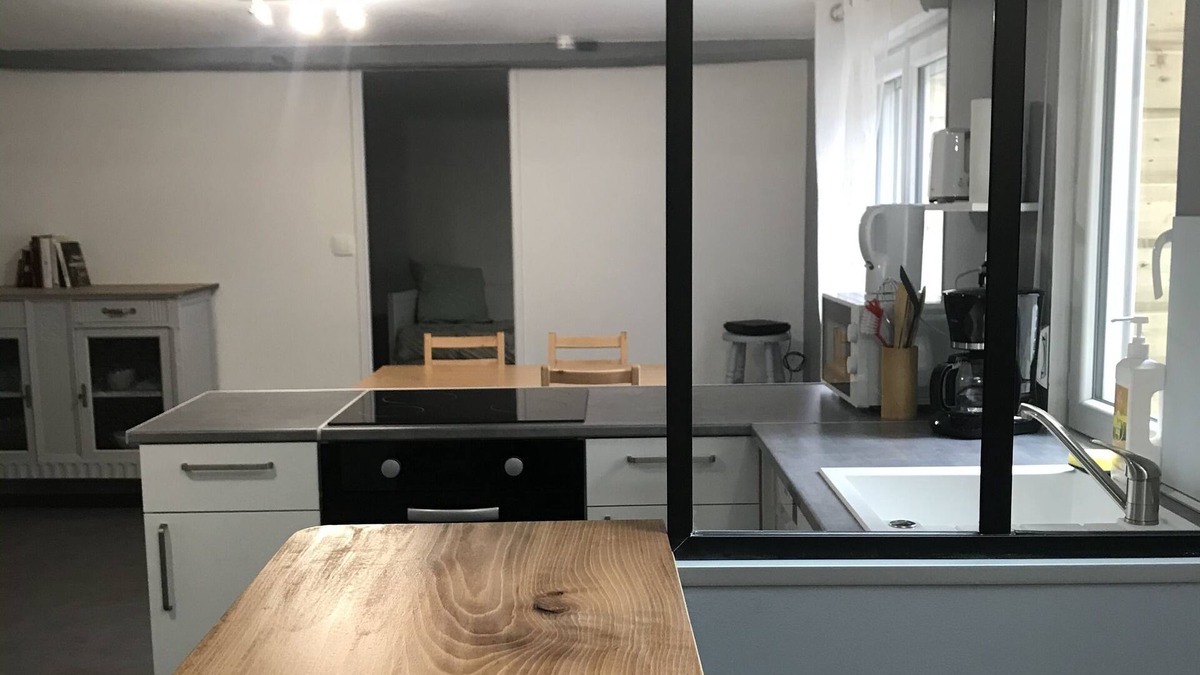 Charleville-Mezieres Apartment | Logement Complet Face au Musée Rimbaud