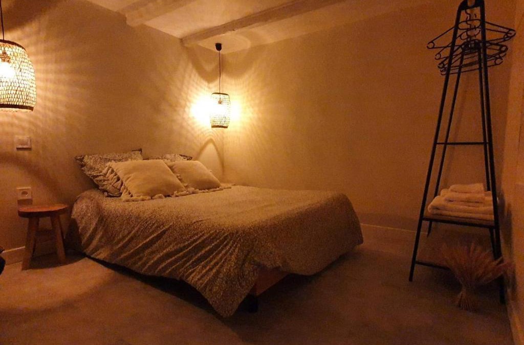 Oyre Apartment | Logement chaleureux avec parking gratuit
