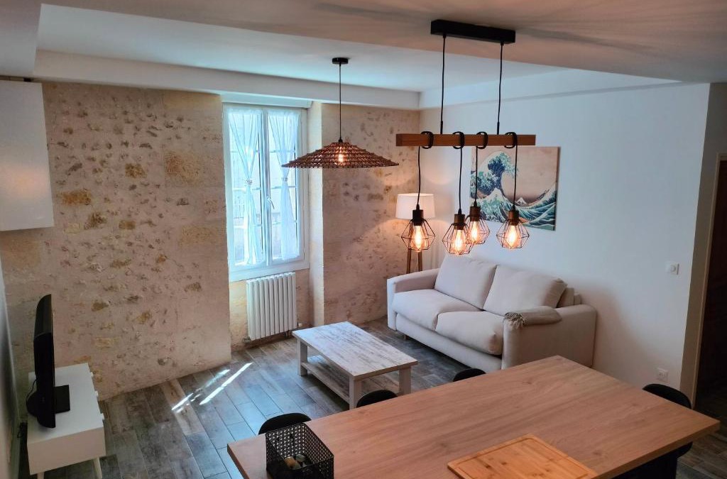 Castelnau-de-Medoc Apartment | Logement Cosy entre Vigne&Océan