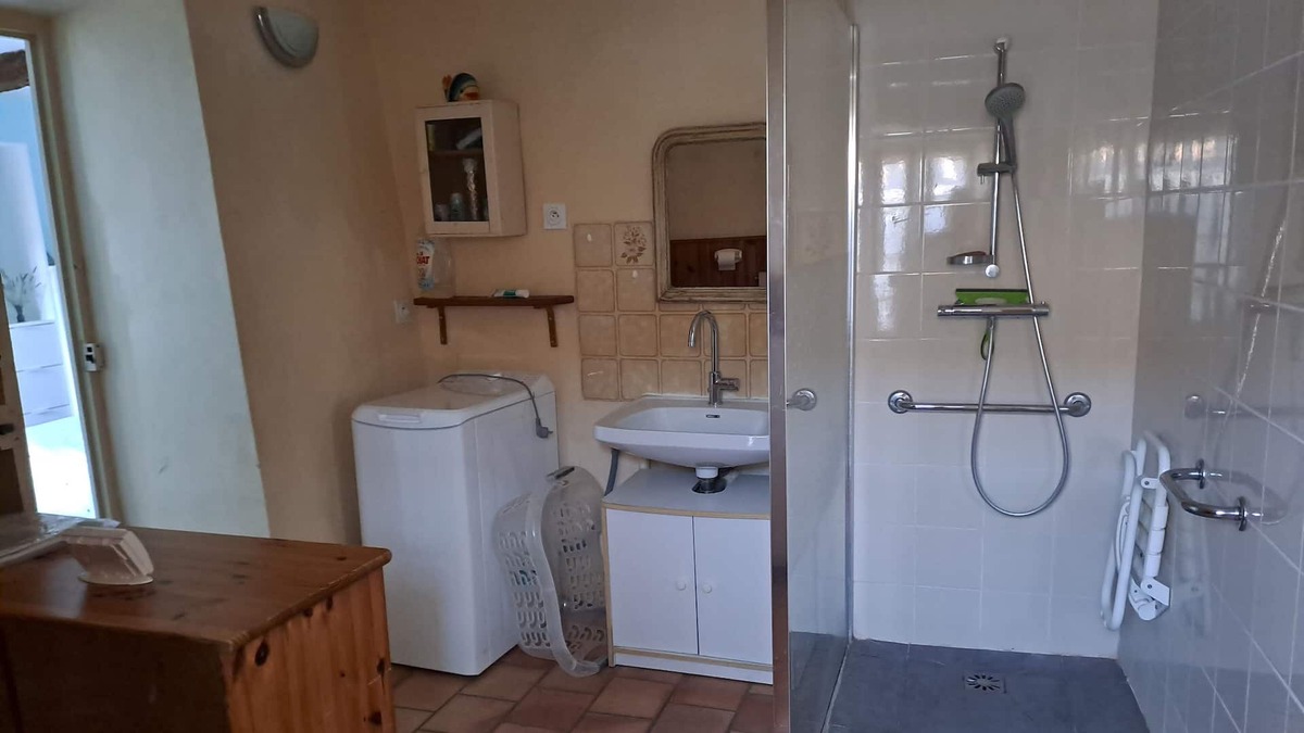 Combes Apartment | Logement Dans Hameau Pour Vacances ou Cure