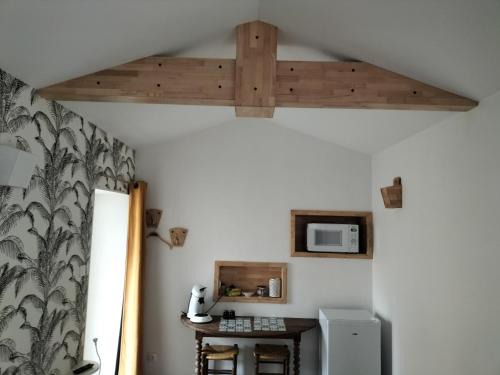 Mazieres-en-Gatine Apartment | Logement entier 3 pièces et terrasse