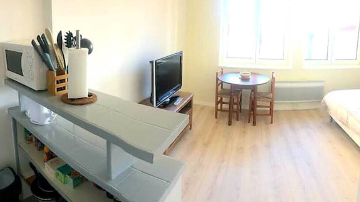 Besancon Apartment | Logement Entier : Appartement - Besançon, France