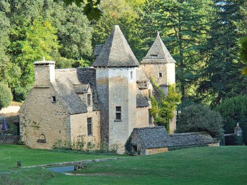 Saint-Crepin-et-Carlucet Apartment | Logement d'exception dans le Château de Lacypierre