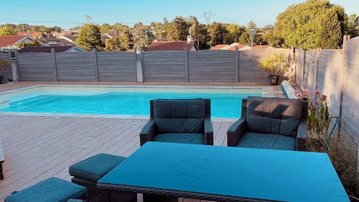 Meximieux Apartment | Logement Frais et Indépendant Avec Piscine - Prox. Cnpe/Lyon - 50 m2