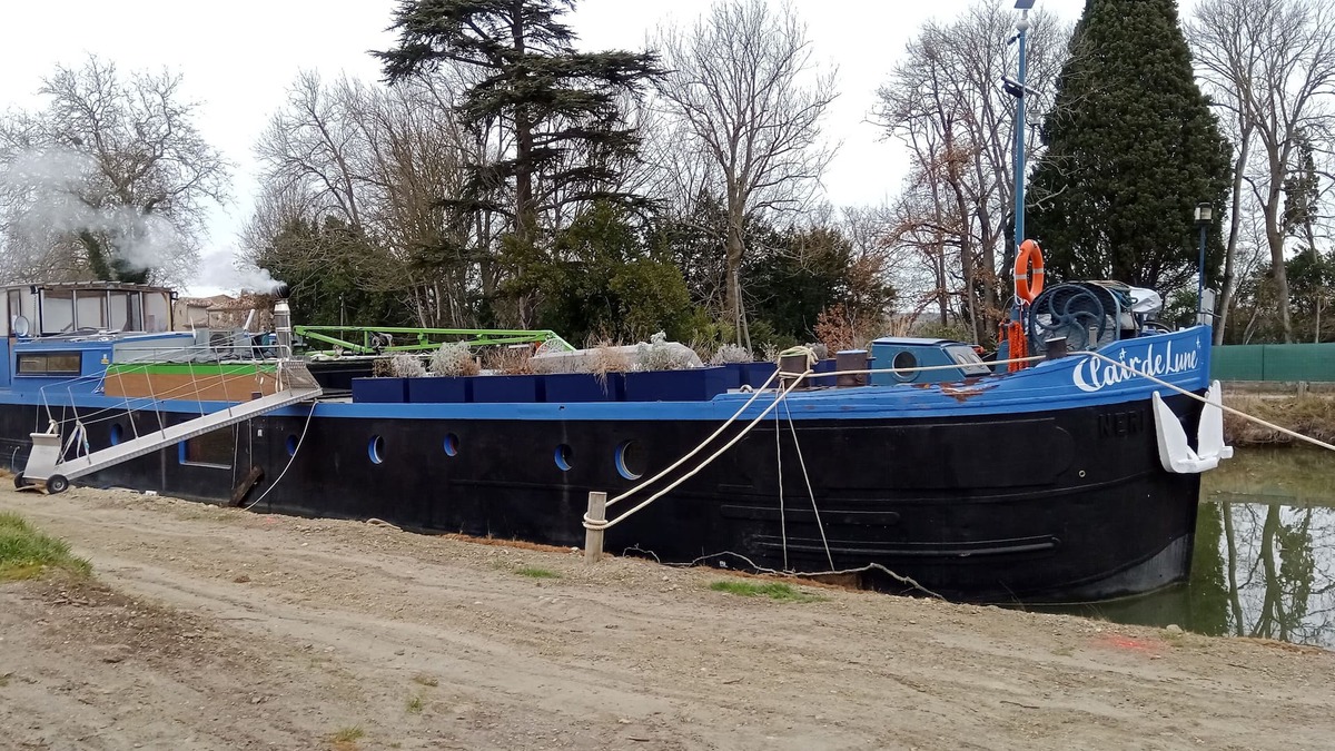 Labastide-d'Anjou Boat Rental | Logement SUR Peniche