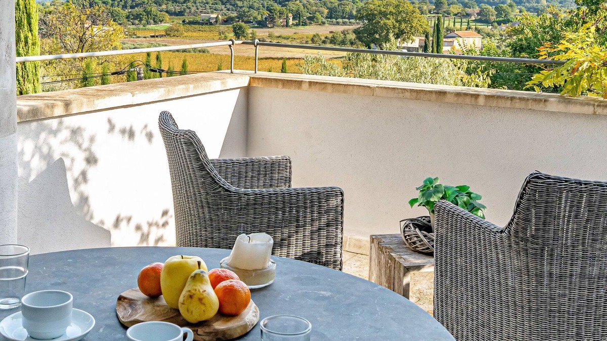 Oppede Condo | Loggia 9 Pin | Résidence Les Petitons