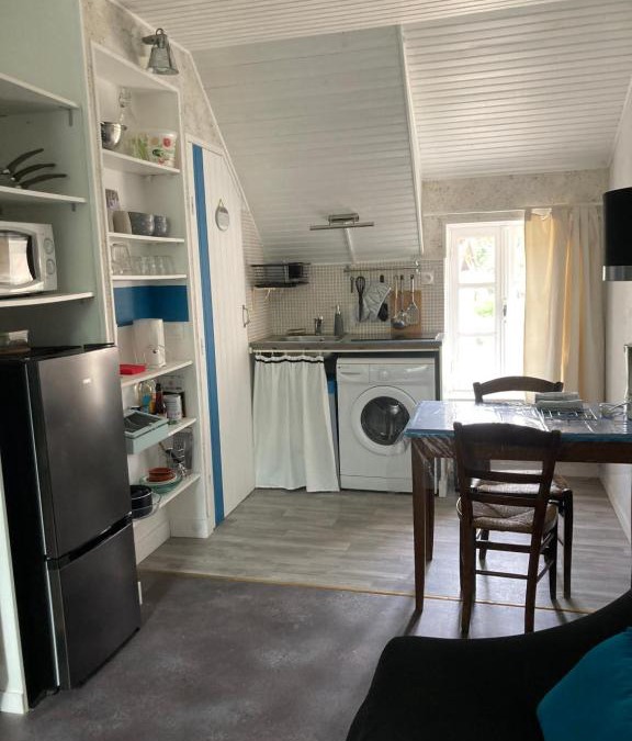 Varennes-les-Narcy House | Logis côté Cour
