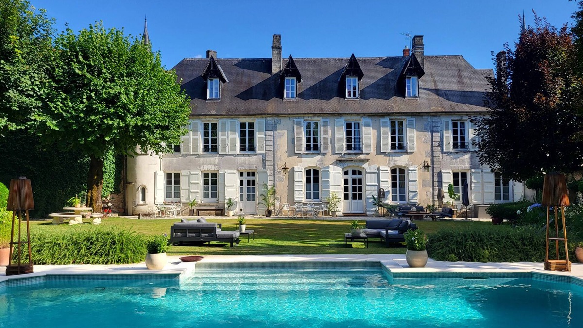 Cognac Bed & Breakfast | Logis des Tourelles, the Lonzac Room