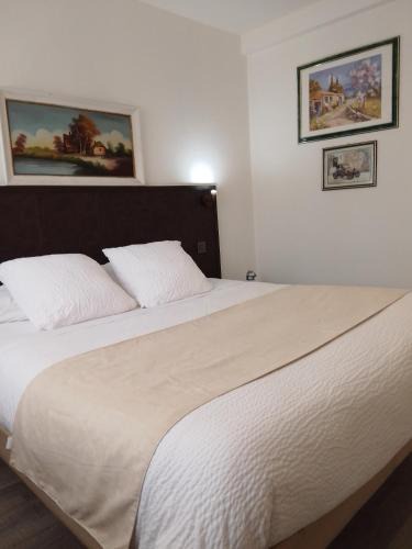 Donzere Hotel | Logis Drom'sud Hotel
