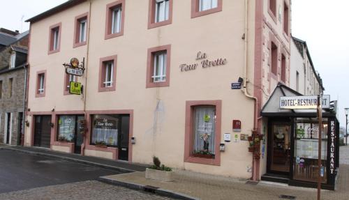 Pontorson Hotel | Logis Hôtel et Restaurant La Tour Brette