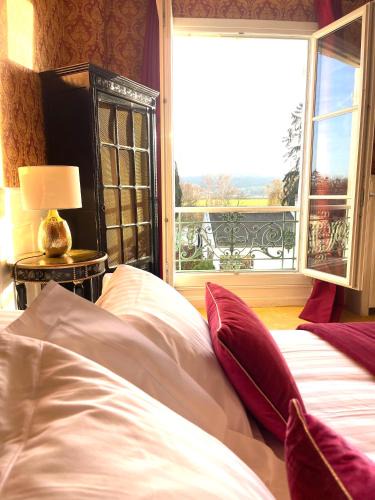 Essomes-sur-Marne Hotel | Logis Hôtel & Restaurant Chateau de la Marjolaine