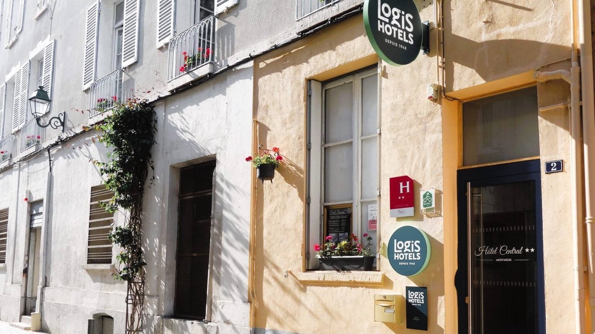 Montargis Hotel | Logis Hotel Central Montargis
