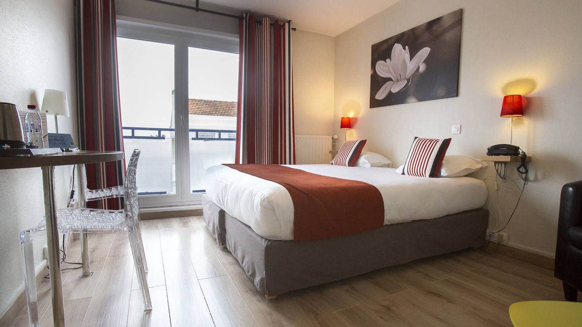 Angouleme Hotel | Logis Hotel Epi d'Or