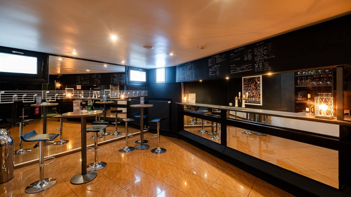 Neuville-en-Ferrain Hotel | Logis Hotel Restaurant des Acacias Lille Tourcoing